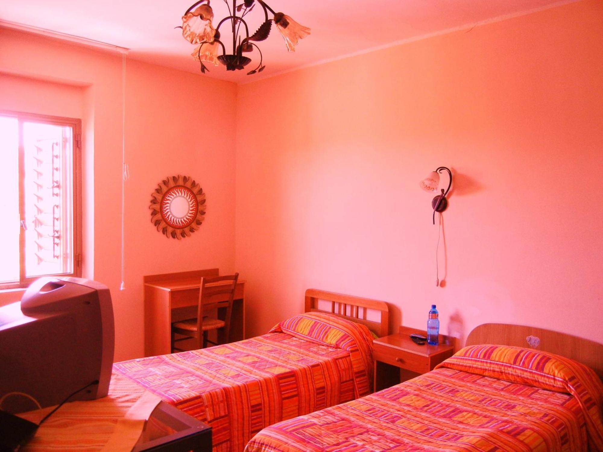 B&B La Pineta Reggio di Calabria Buitenkant foto