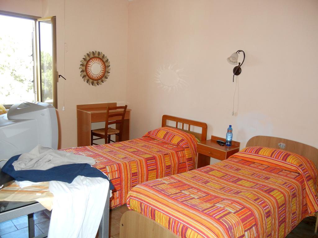 B&B La Pineta Reggio di Calabria Buitenkant foto